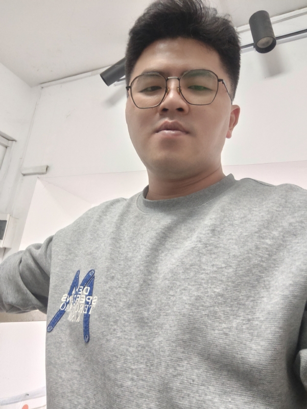 Mr的第三张照片--安溪闪婚服务中心